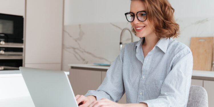 Naturalização por Casamento: Como Iniciar Seu Processo