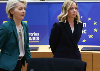 Desafios Políticos na Itália: Crise em Kiev e a Busca por Coesão Europeia