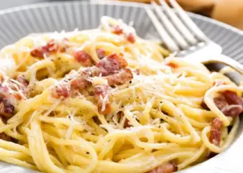 A Autêntica Carbonara Italiana: Receita Original e Cremosa