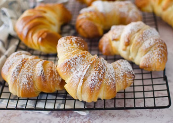 Aprenda a fazer Cornetti Brioches de Ricota: Receita Tradicional Italiana