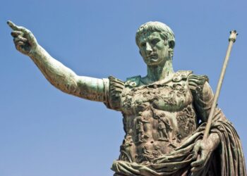 Ferragosto na Itália: História, Serviços Públicos e Tendências no Turismo