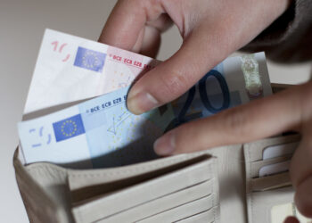 Guia Completo de Planejamento Financeiro para Imigrantes na Itália: Segurança e Sucesso no Novo País