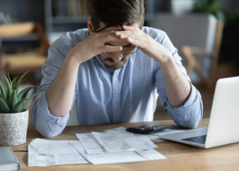 Residência na Itália: O que Acontece se for Cancelada?
