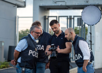 Calendário Policial Italiano 2025: O Espírito do Serviço Público