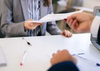 Autorização de Residência na Itália: Onde Solicitar e Quando é Emitida