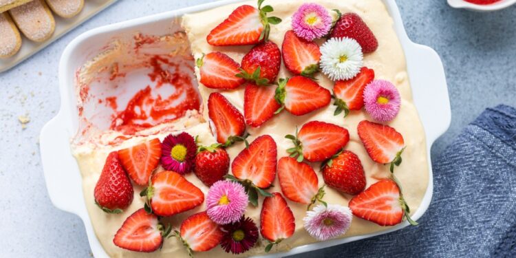 Aprenda a fazer Tiramisu de Morango