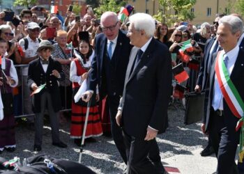 Mattarella e o Povo de Aosta Celebram os 80 Anos da Autonomia Regional