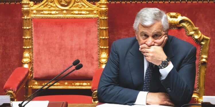 Itália Intensifica Confronto Diplomático com o Regime Venezuelano