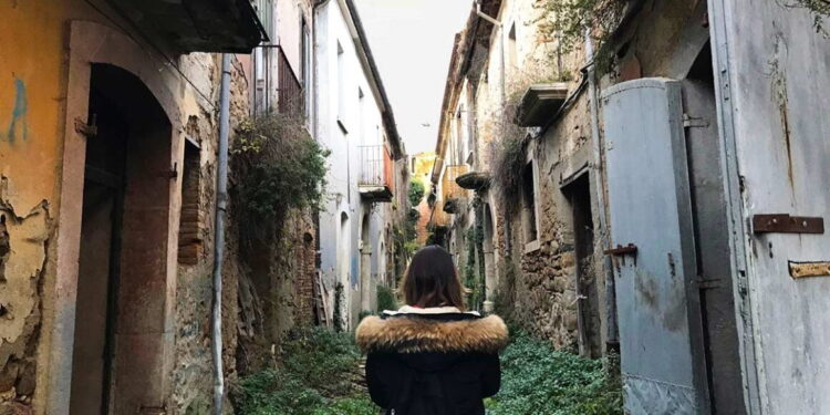 Halloween em Cidades Fantasmas: Destinos Assustadores na Itália