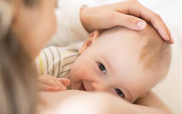Mães e Pais Solteiros Aumentam na Itália em 10 Anos