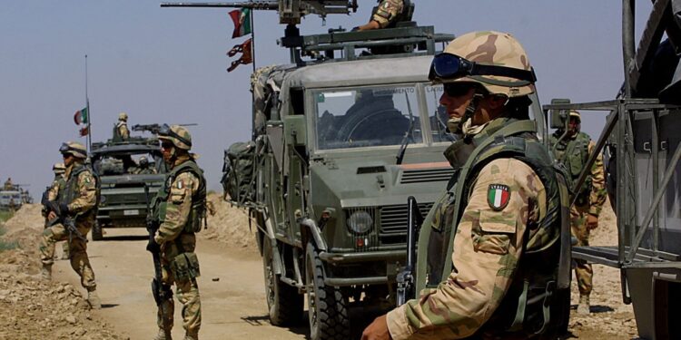 Constituição Italiana e o Recrutamento Militar: Quem Seria Convocado em Caso de Guerra?