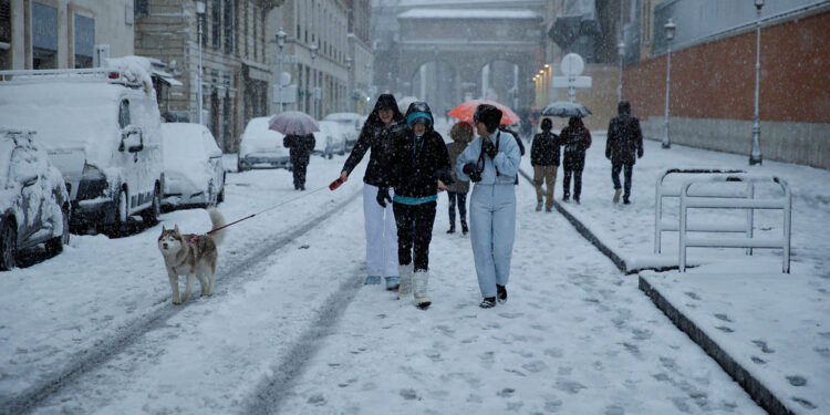 Inverno Intenso: Tempestades de Neve e Geadas na Itália