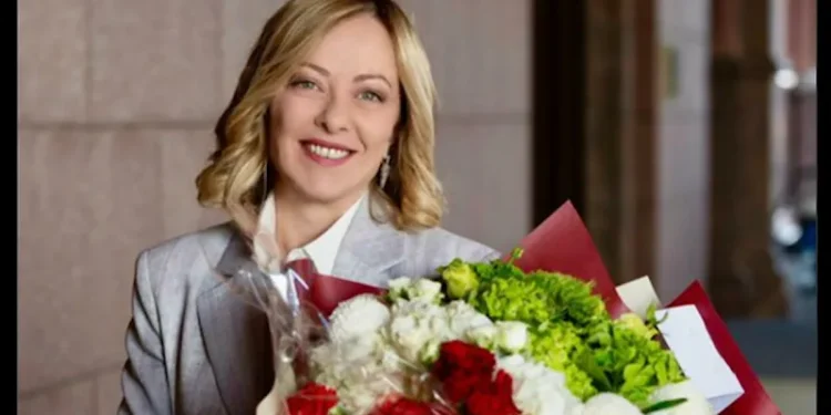 Primeira-Ministra Giorgia Meloni Completa 48 Anos