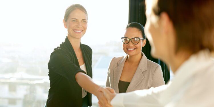 Bônus de Emprego na Itália: Requisitos para Jovens e Mulheres