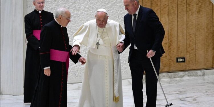 Ritos de Cinzas em 2025: Cardeal De Donatis Substitui Papa Francisco