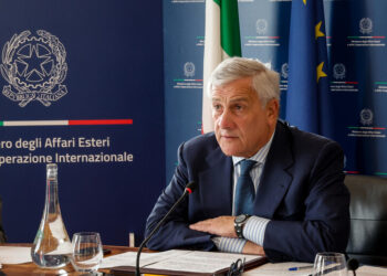 Conflito Interno no Governo Italiano: O Choque Entre Antonio Tajani e a Liga