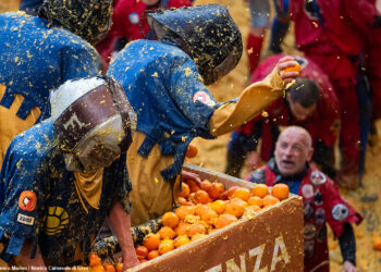 La battaglia delle arance: A Lendária Batalha das Laranjas