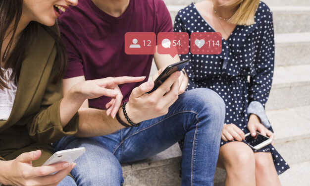 Como a Autovalidação pode libertar sua Mente da Pressão Digital