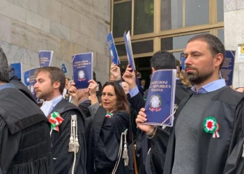 Crise: Tribunais Italianos Não Conseguem Acompanhar o Aumento de Pedidos de Cidadania Italiana