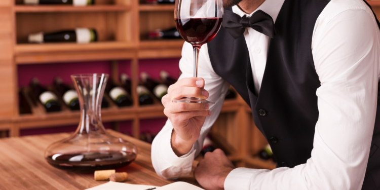 Como Iniciar sua Carreira como Bartender ou Sommelier na Itália