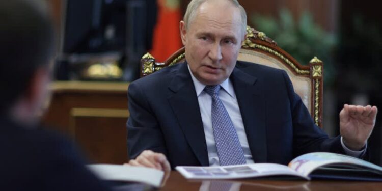 Putin Convoca 160 Mil Recrutas: Rússia Escala Conflito na Ucrânia