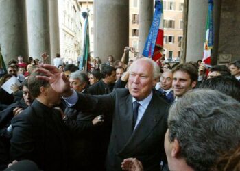 Por Que Só os Homens da Família Savoia Foram Proibidos de Retornar à Itália?