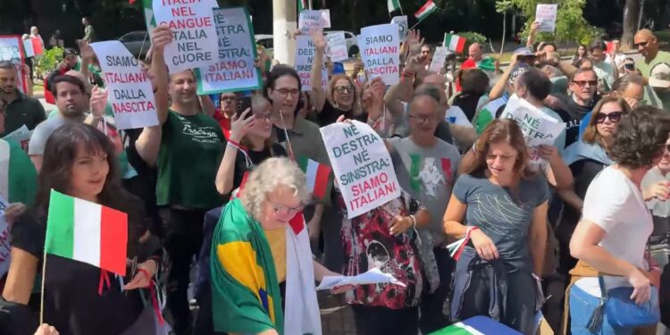 Manifestação no Ibirapuera reúne comunidade em defesa da cidadania