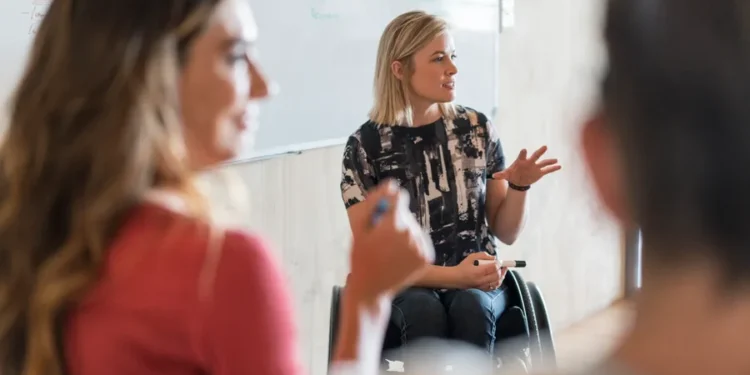 Quão Difícil é Conseguir um Emprego no Exterior Após os 40 Anos?