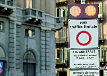 Aluguel de Carro na Itália e as ZTL: O Que Você Precisa Saber Antes de Dirigir