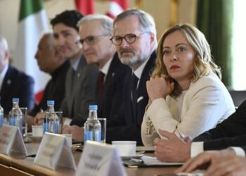 Itália Prefere Apoio Diplomático e Humanitário à Ucrânia, Afirma Meloni
