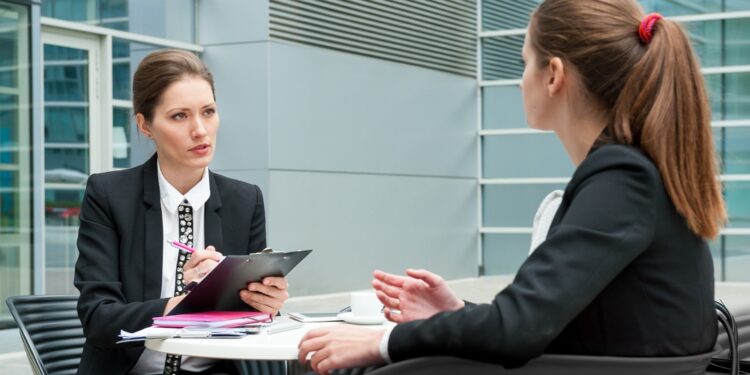 Como Solicitar o Visto de Trabalho para a Itália: Guia Completo para Brasileiros