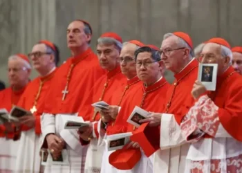Expectativa no Vaticano: Conclave Pode Terminar em Três Dias, Dizem Cardeais