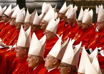 Novo Papa: Vaticano Vive Dia Histórico com Primeira Votação no Conclave