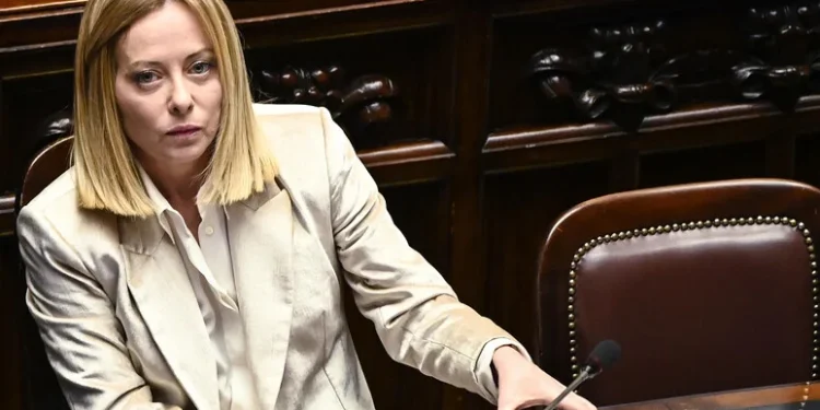 Meloni confirma gasto militar de 5% do PIB e defende acordo em Haia