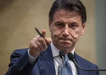 Gastos militares: Conte alerta que gastar 5% do PIB é “suicídio social” para a Itália