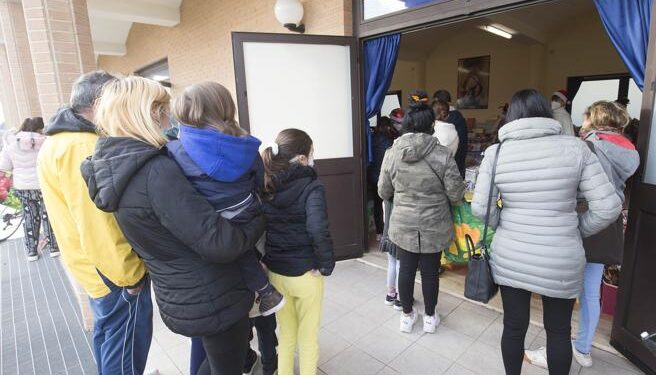 Pobreza na Itália: Cresce o Número de Vulneráveis Atendidos pela Caritas