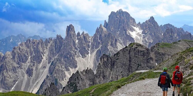 Trilhas na Itália: 8 Experiências Incríveis para Quem Ama Natureza, Montanhas e Aventura