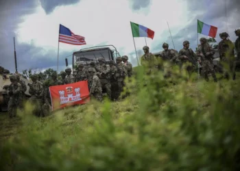 Trump cogita ataque ao Irã e coloca bases dos EUA na Itália sob foco