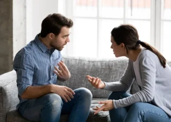 Imigração em Casal: Por Que Muitos Relacionamentos Não Sobrevivem à Mudança de País?