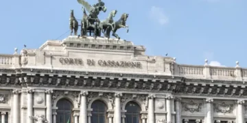 Cassação Discute Cidadania de Menores após Naturalização do Genitor (Despachos 20122 e 20129)