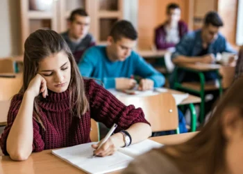 Do Direito ao Dever: A Realidade de Ser Universitário na Itália