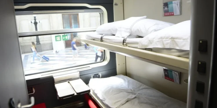 Trens Noturnos na Itália: Como Funcionam, Preços e Rotas