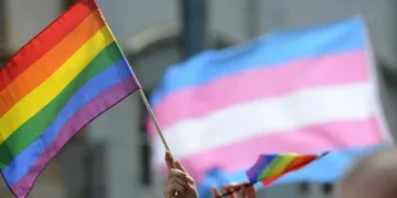Governo italiano aprova projeto que regula tratamentos para disforia de gênero em menores