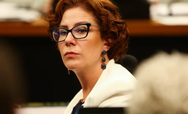 Presa na Itália, Zambelli Chama Moraes de Ditador em Carta ao Brasil