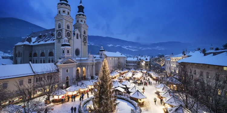 Mercatino di Natale de Bressanone: Magia Natalina na Piazza Duomo