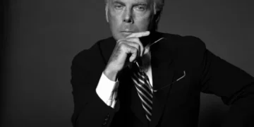 Adeus ao Rei da Moda: Giorgio Armani, Símbolo da Elegância Italiana, Falece aos 91 Anos