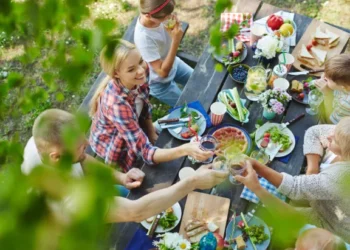 Festa de Fim de Verão na Itália: Tradição, Comida e Diversão