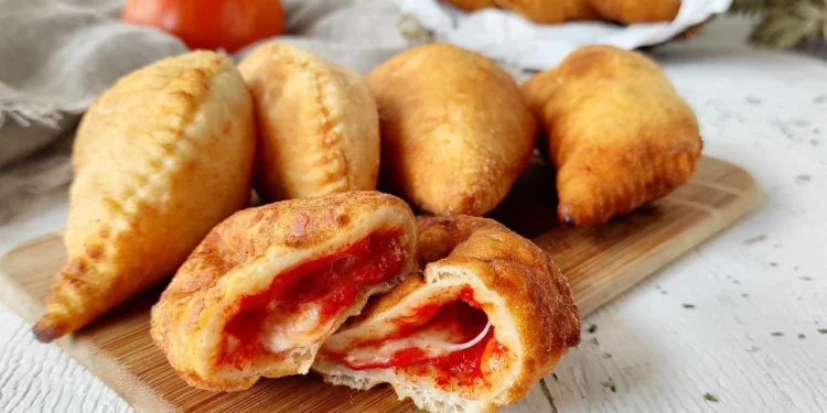 Comida de Rua Italiana: Onde Comer Como um Local, do Arancini à Piadina