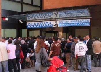 O Fardo da Burocracia: Itália Perde Atratividade para Trabalhadores e Estudantes Internacionais