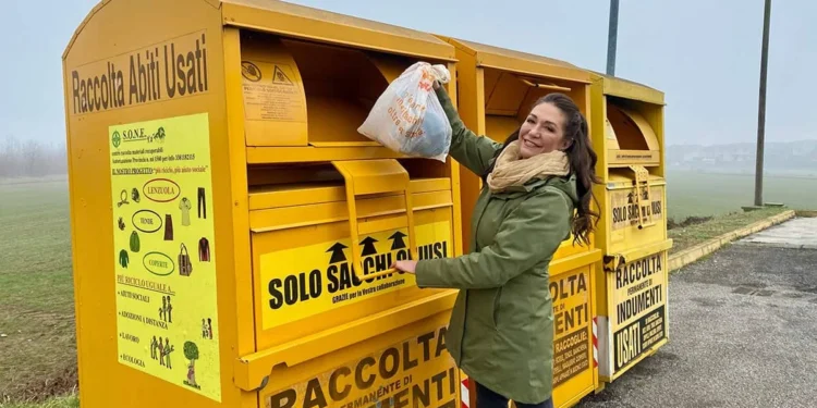 Como Participar da Coleta Seletiva de Roupas Usadas na Itália
